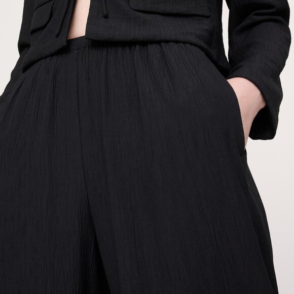 240. BANANA REPUBLIC High-Rise Wide-Leg Pull-On Crinkle Pant Black $130 NWT S - Picture 4 of 4